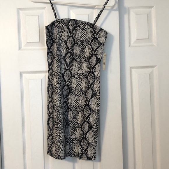 Cute snake skin dress - Picture 4 of 4